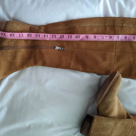 Marc Fisher size 9W over the knee suede boot - Picture 4 of 9